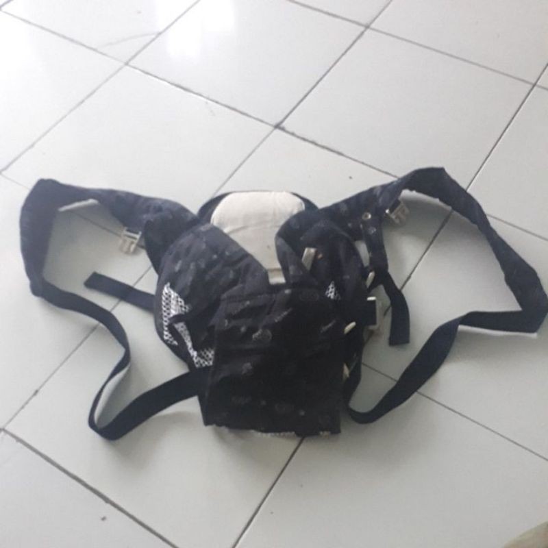 Gendongan Bayi