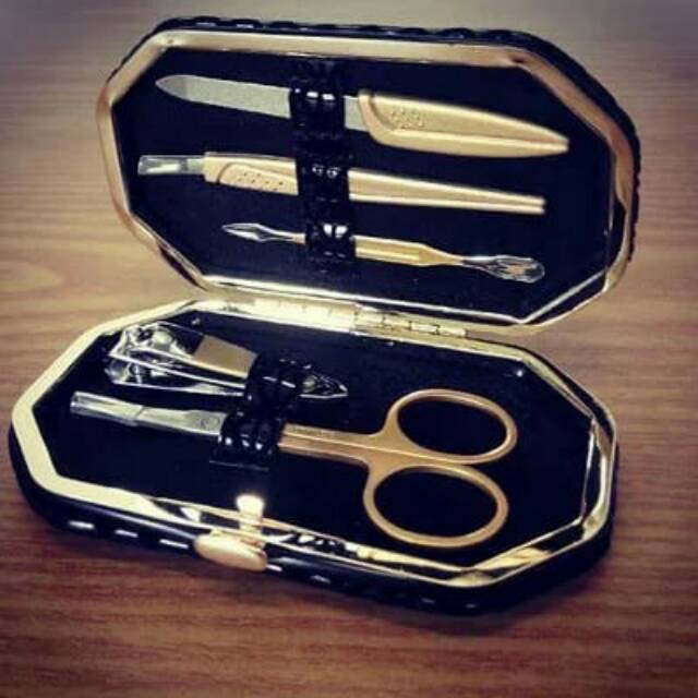 giordani manicure set