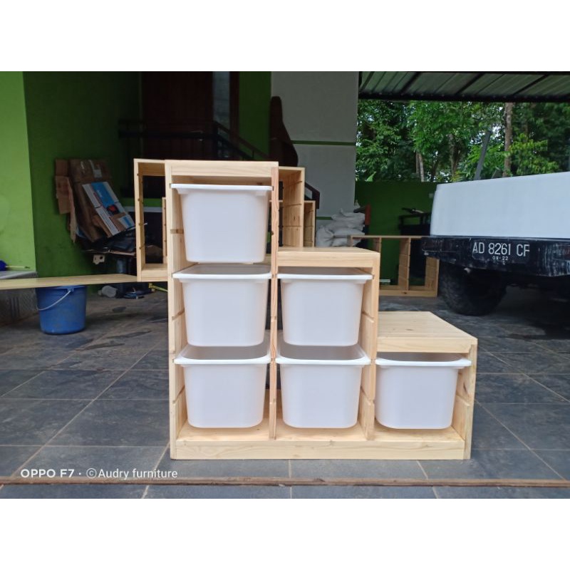 Rak trofsat model tangga