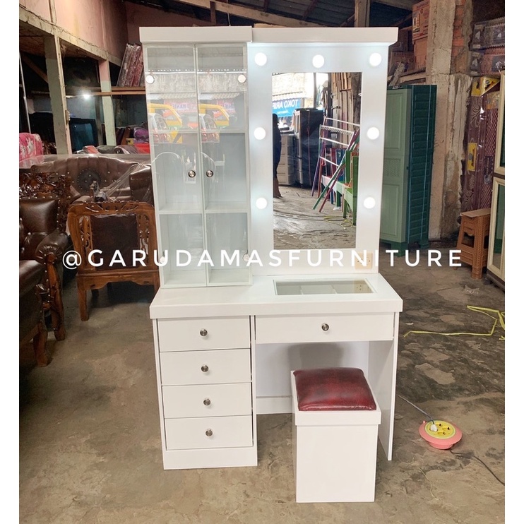 Meja Rias 2 Pintu