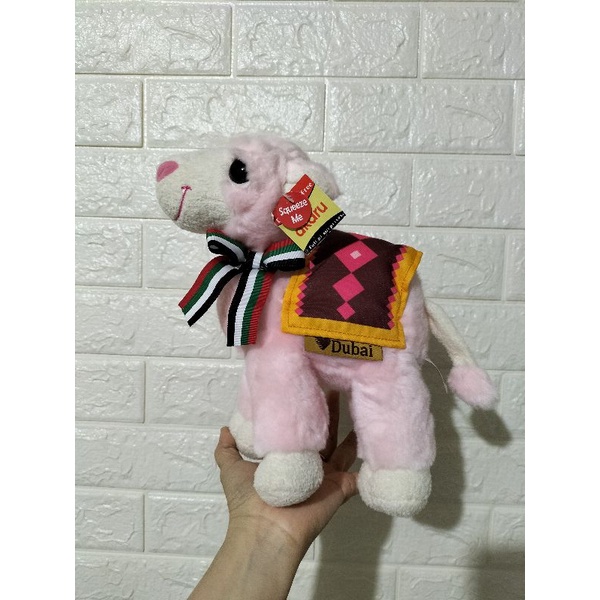 Boneka unta Standing