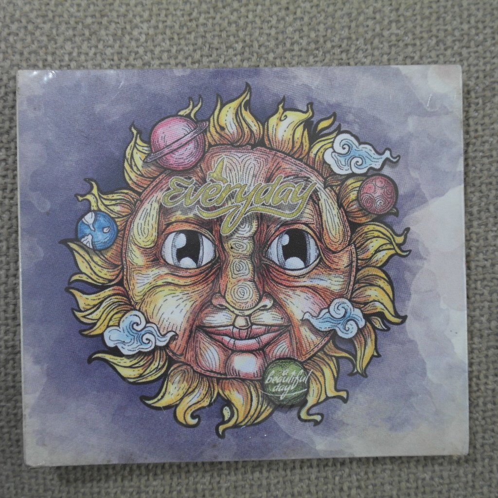 CD EVERYDAY - A BEAUTIFUL DAY