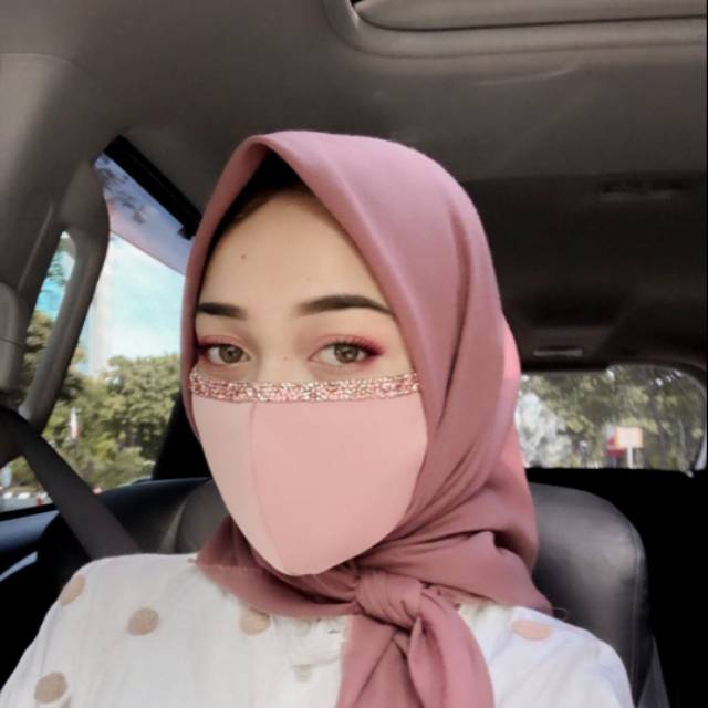 Masker gliter inisial