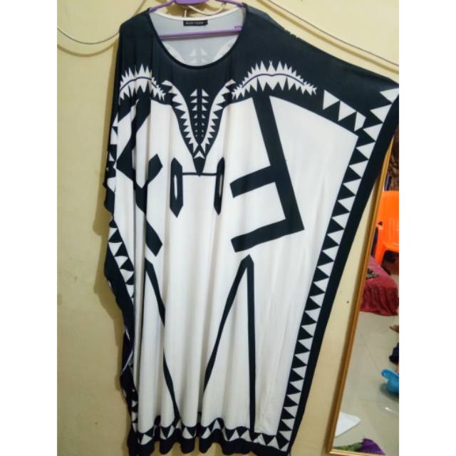 Kaftan wanita