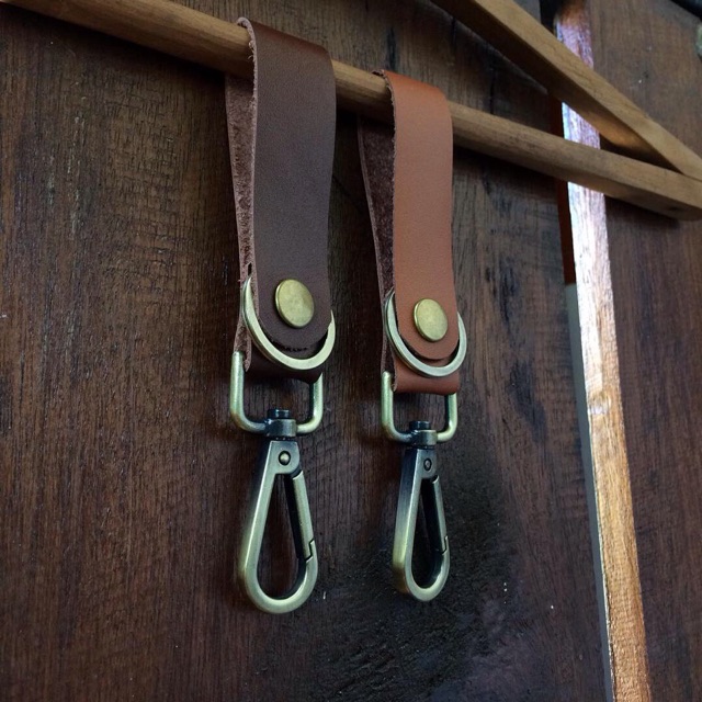 KEYCHAIN LEATHER