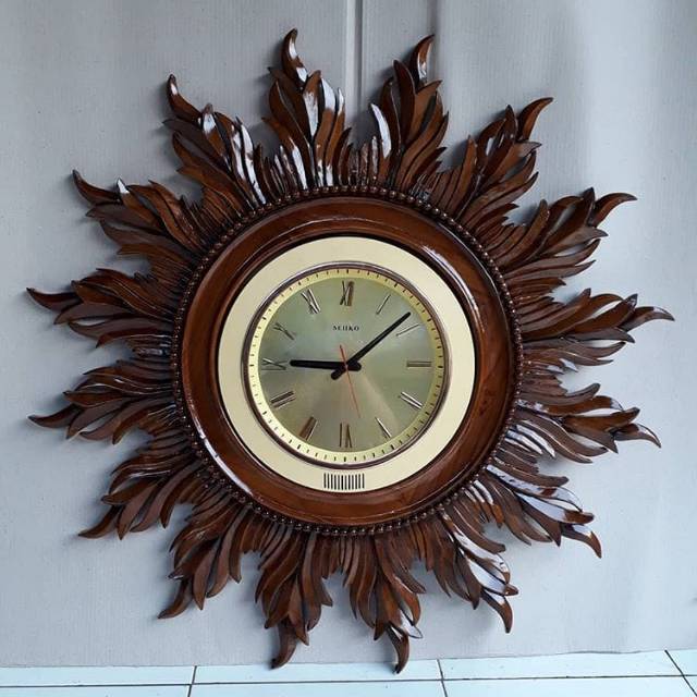 Jam Hias Matahari