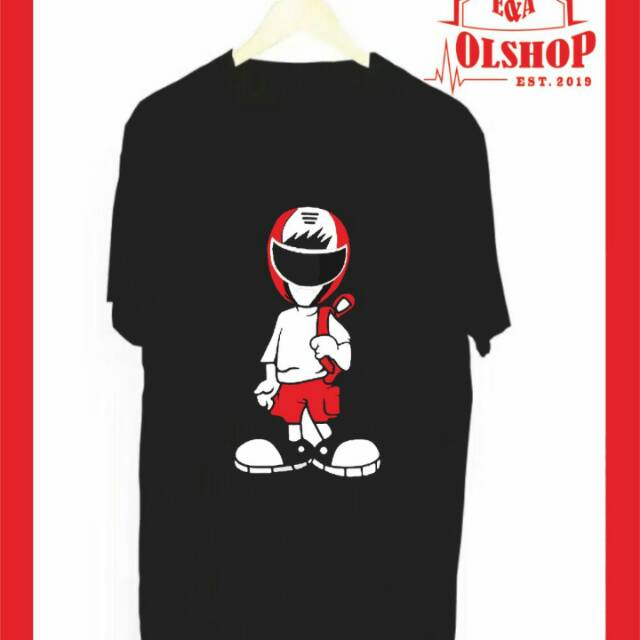 kaos hitam