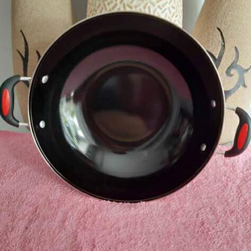 wajan enamel hitam