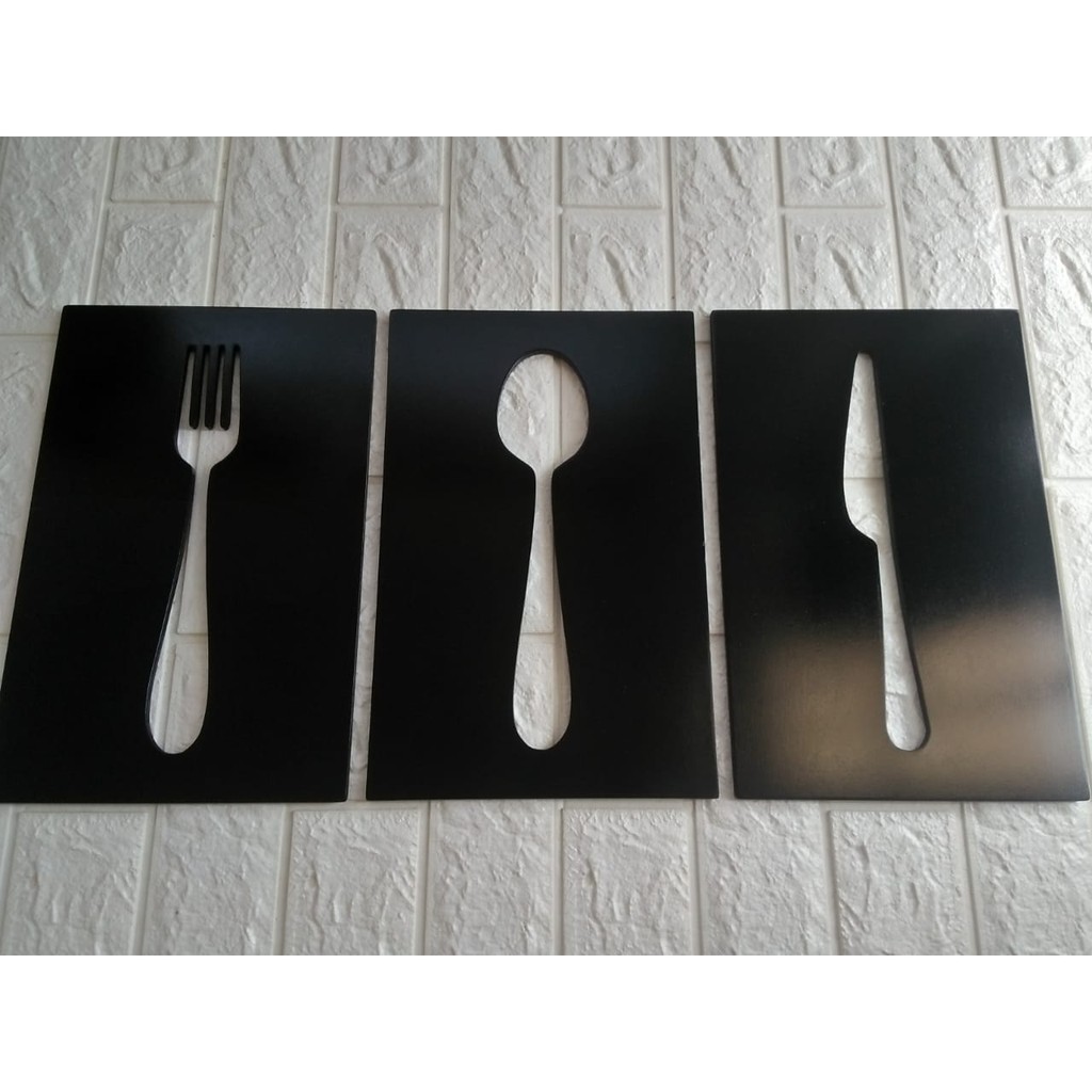 Walldecor sendok garpu pisau