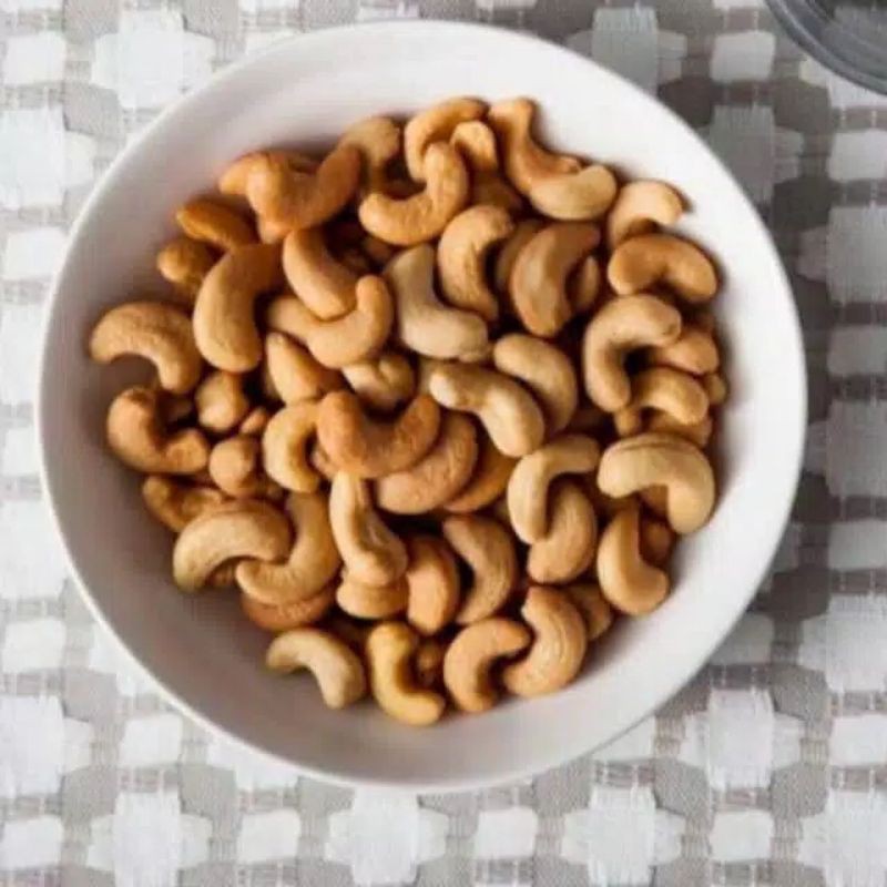 KACANG METE