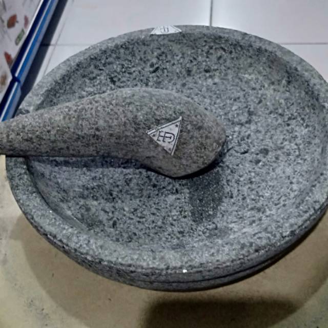 BATU GILING + ANAK 22CM TJ