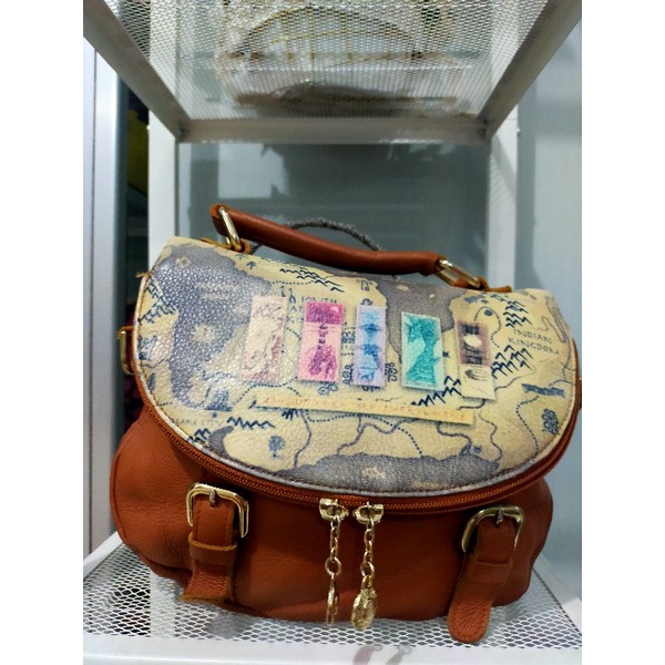 Tas second