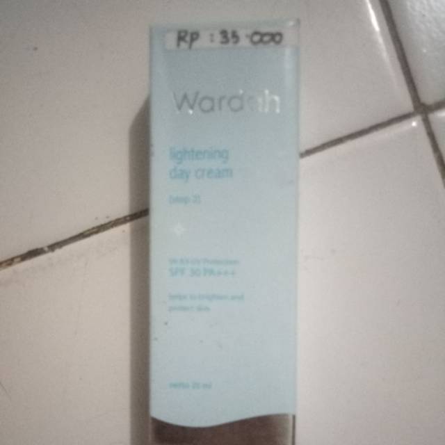 Wardah lightening day cream