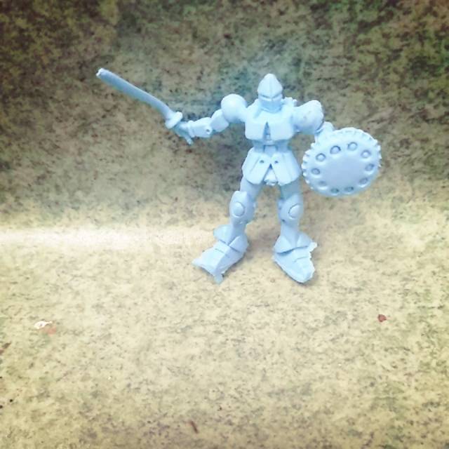 Mainan robot miniatur