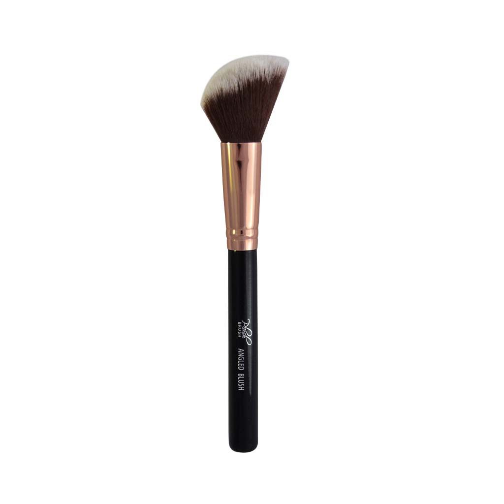 Plush Brush Angled Blush Makeup Brush