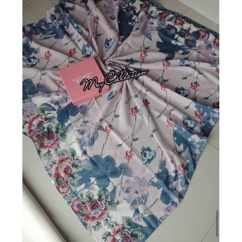 Leive scarf Ria Miranda