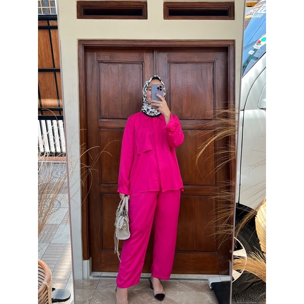 One  set twill fusia