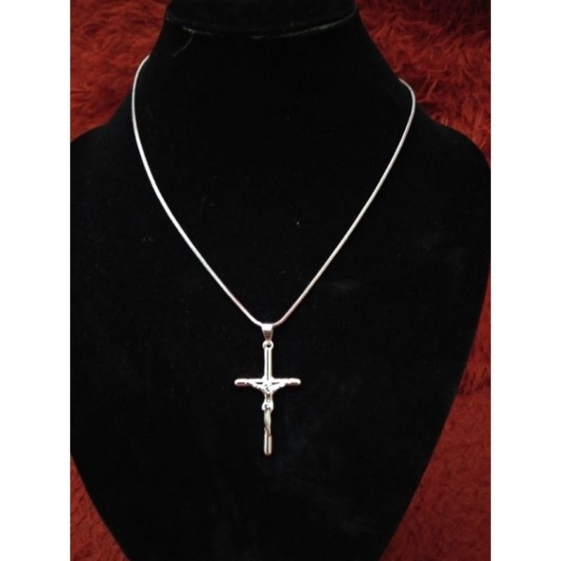 kalung titanium silver liontin salib