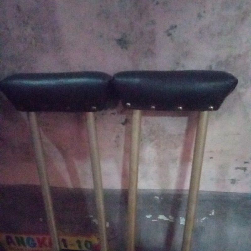 ALAT / TONGKAT BANTU JALAN