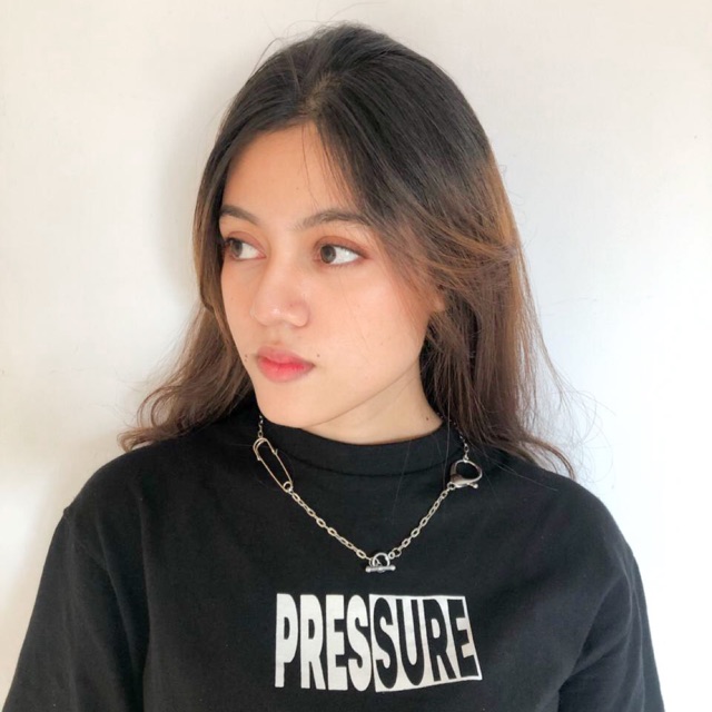Caitlin Pin Round Necklace