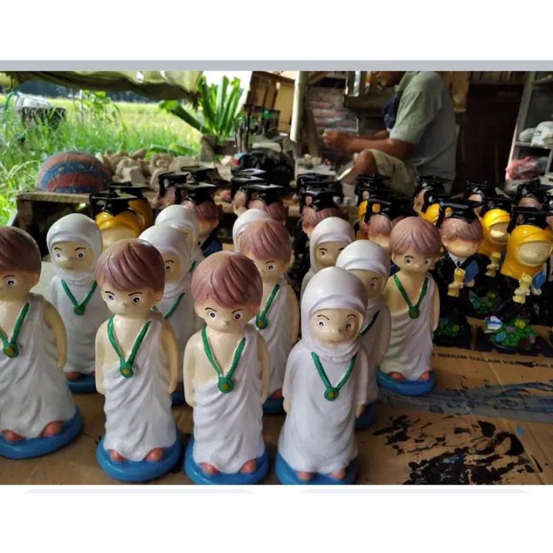 Boneka Wisuda