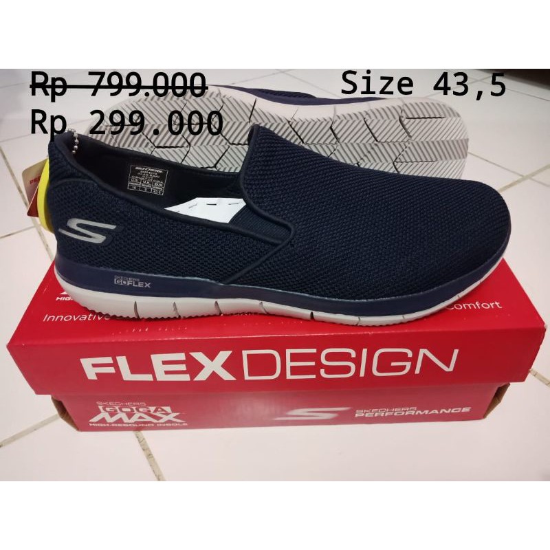 Skecherse Black White