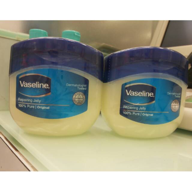 Vaseline Lip Terhapy Jelly 100ml