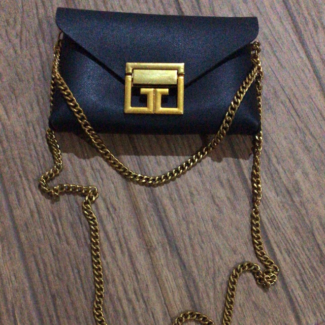 Tas