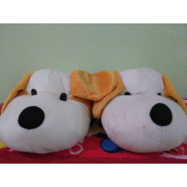 Sandal boneka anjing