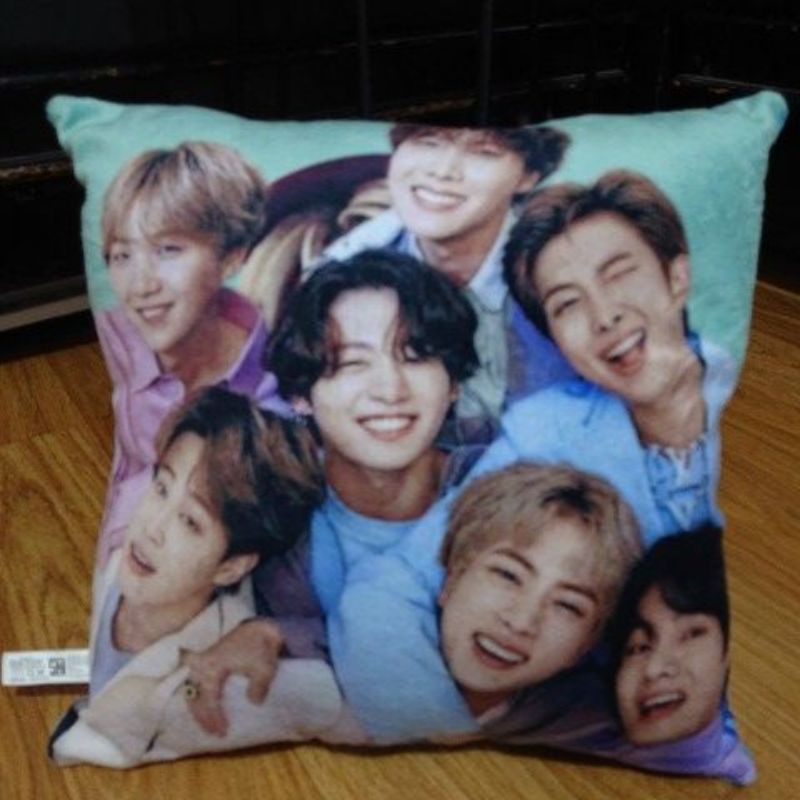 Bantal Karakter BTS