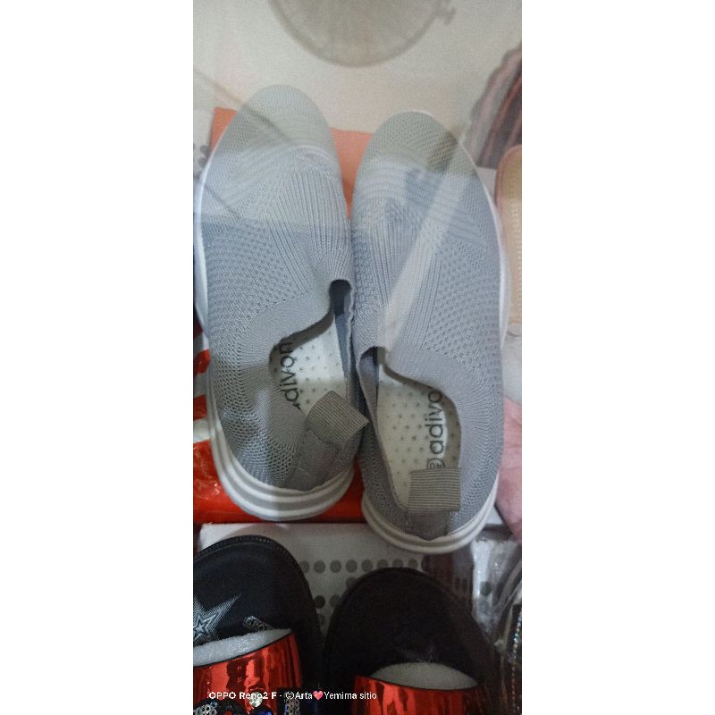 sepatu wanita