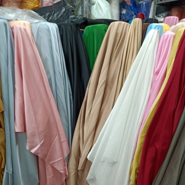 Kain MAXMARA (harga tertera per ½ meter/50cm)