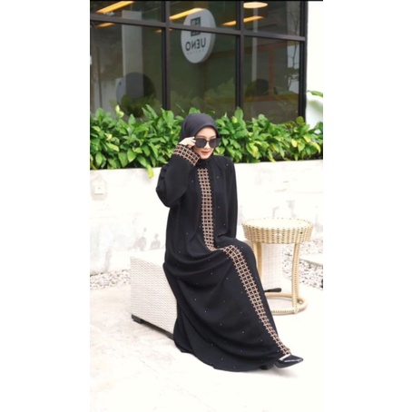 Abaya Azqila