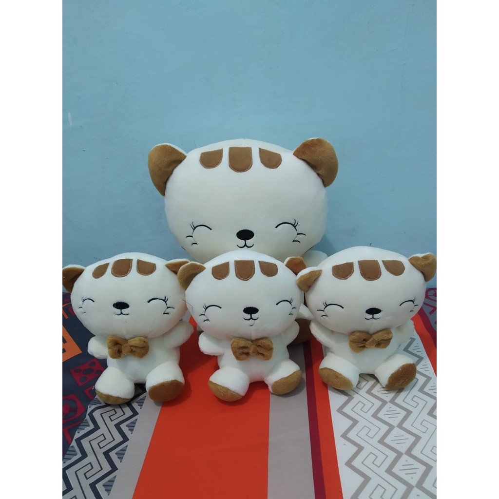 Boneka beranak kucing cantik L