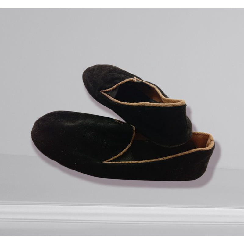 SEPATU KUNGFU