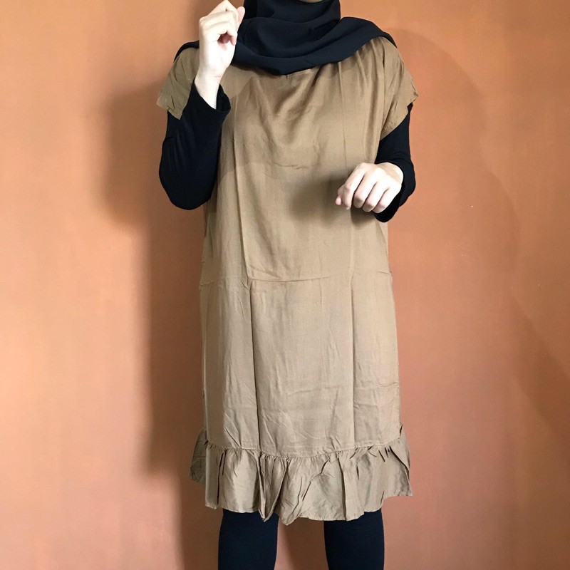 DASTER RUFFLE POLOS