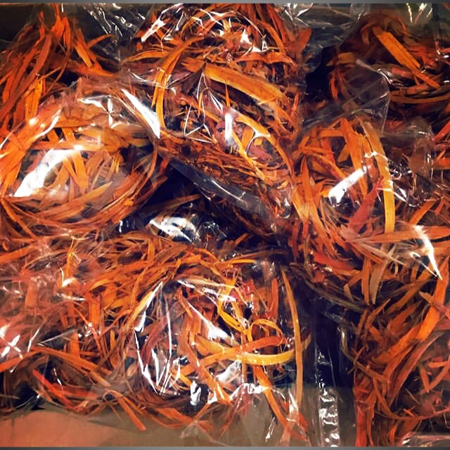 KAYU SECANG warna batik