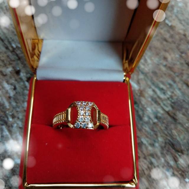 Cincin Gucci full mata