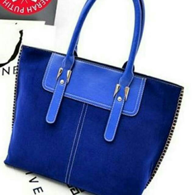 B8131 Blue