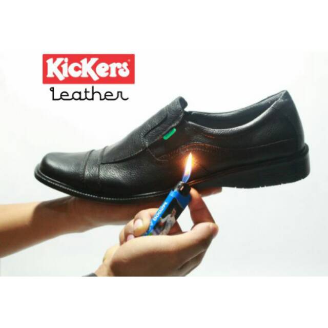 Sepatu formal kantor