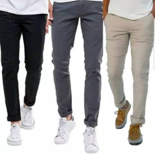 Celana chino pria