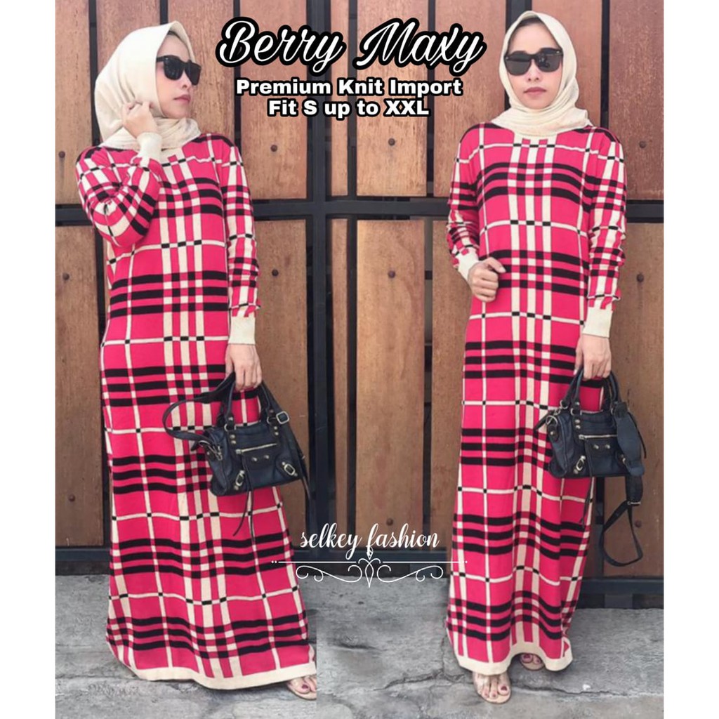 Maxi Knit#4 by Selkey
