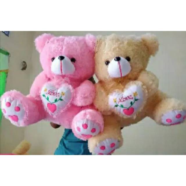 Boneka bear love duduk
