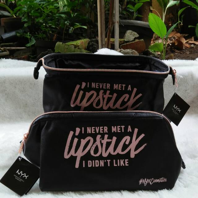Tas kosmetik nyx
