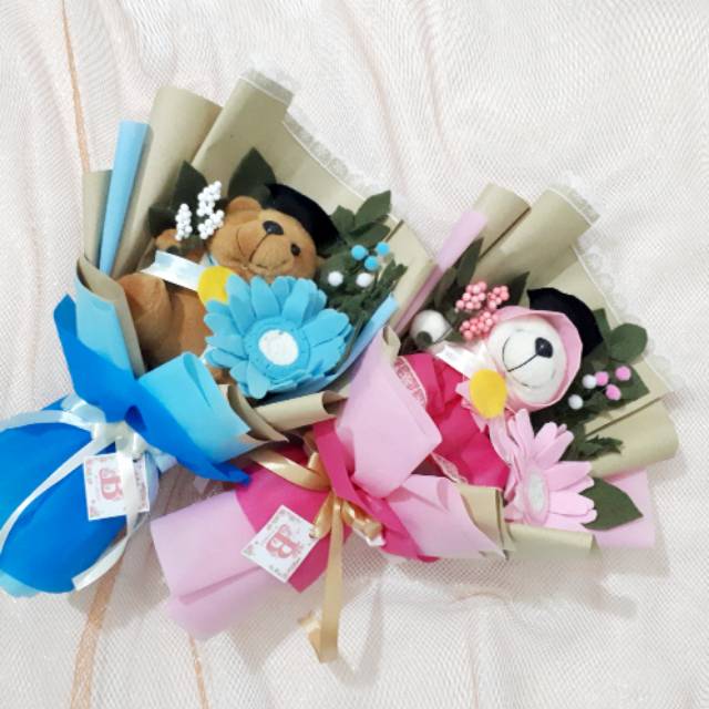 Doll & flowers bouquet