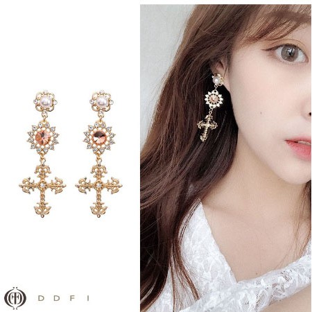 Terbaru Anting Salib Permata Gantung