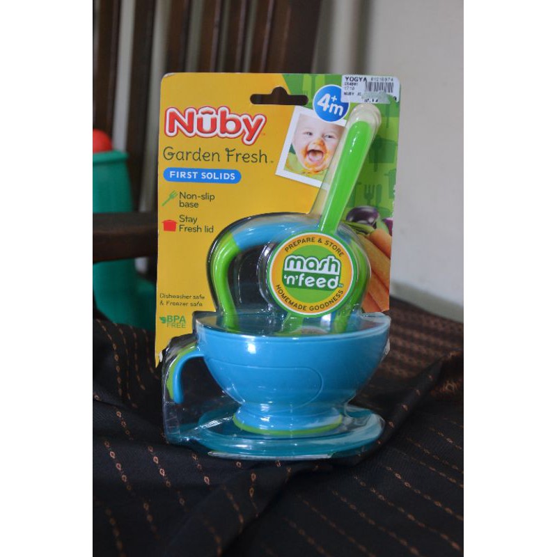 Nuby mash and feed