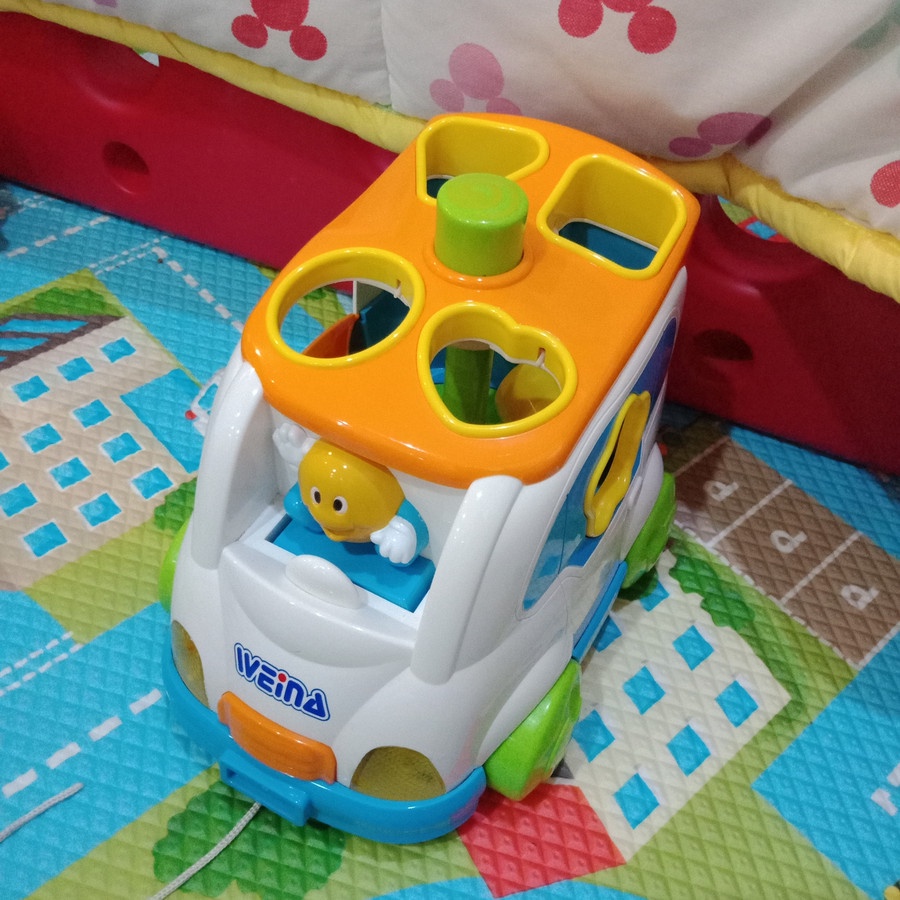 weina shape sorter car mainan anak
