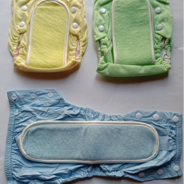 clodi (celana pempers) + insert (isi)