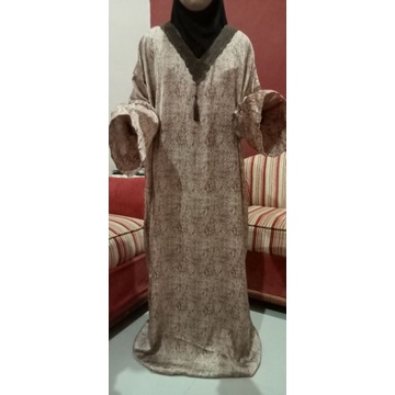 Abaya sholat azzahra
